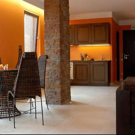 Oasis Vip Club, Appartement