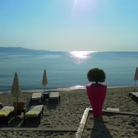 Appartement Oasis Vip Club, *